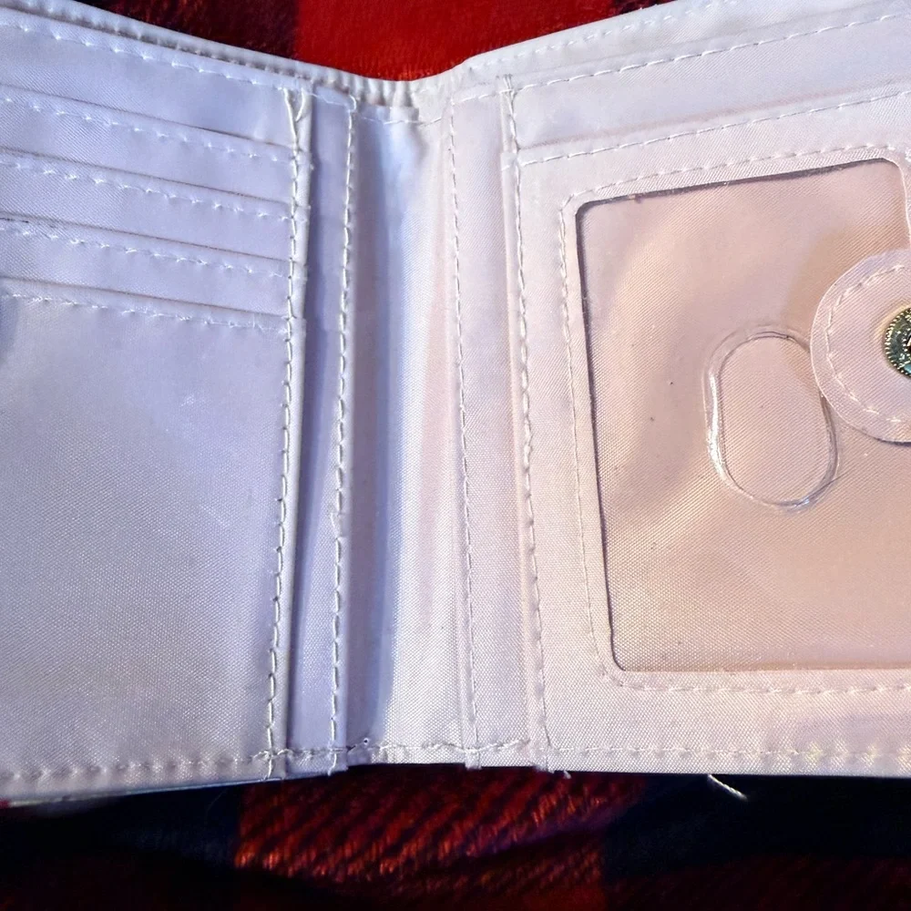 Lot of 6 gently used and new Wallets and 2 Purse Straps. - Picture 6 of 15